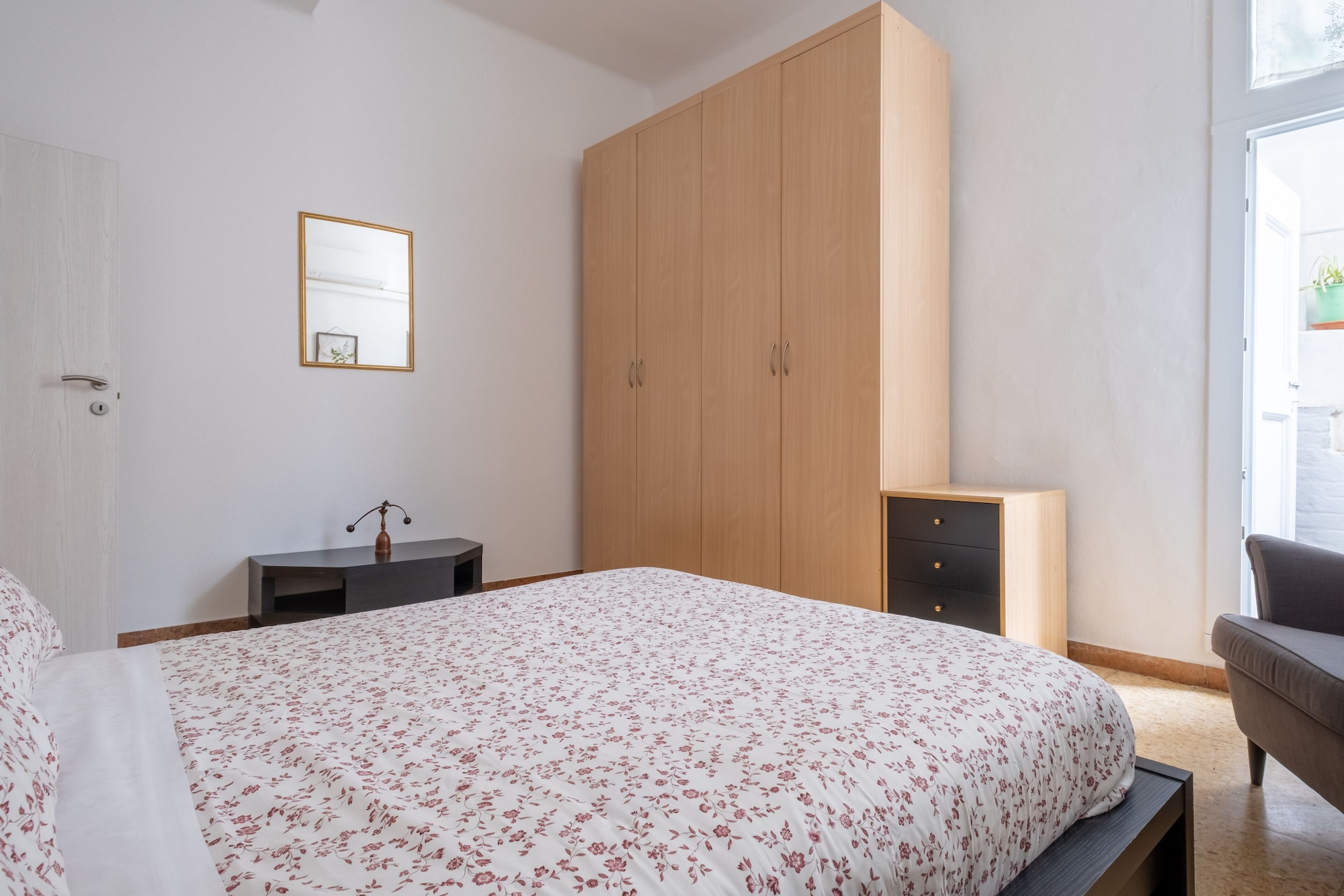 CLASSIC, APARTMENT