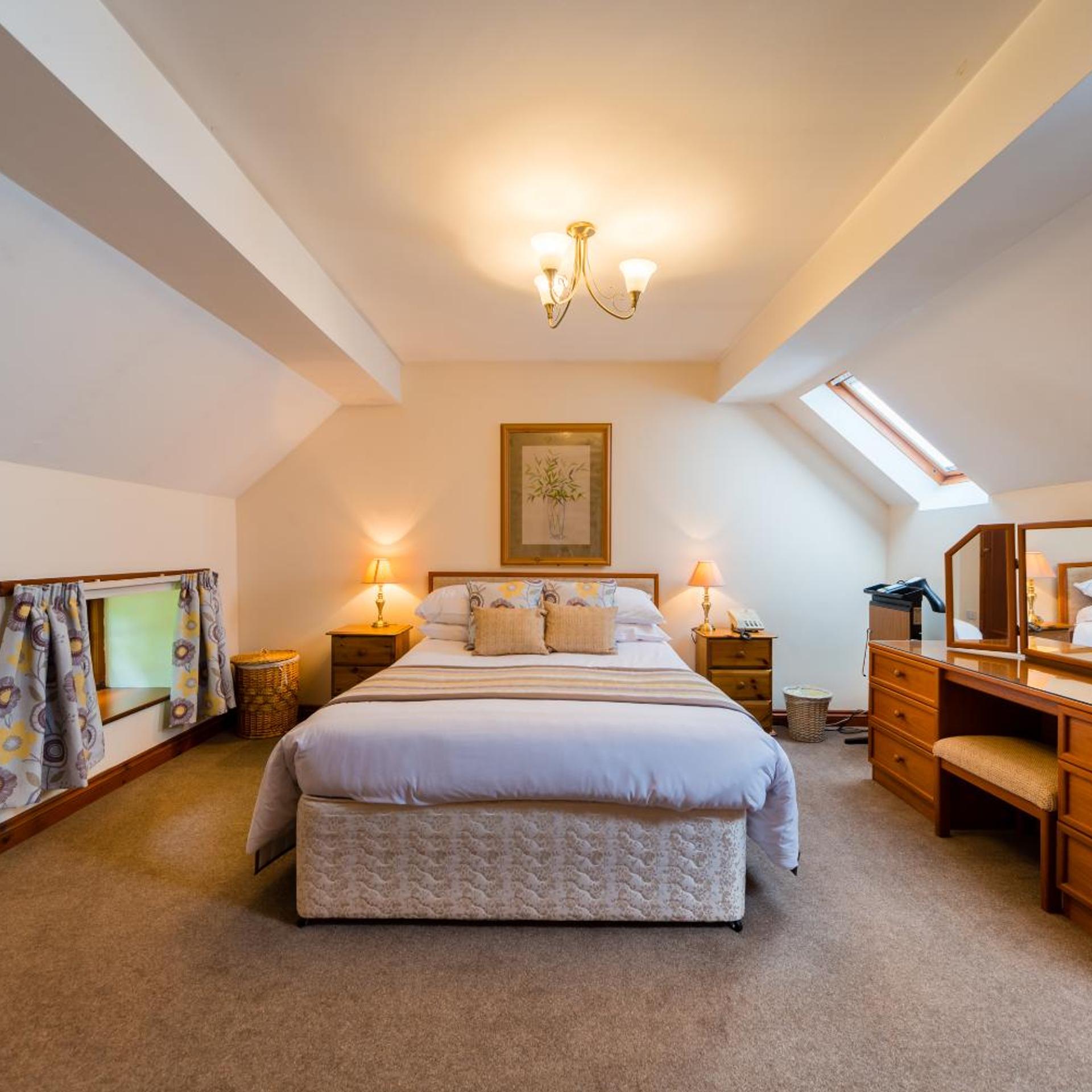 The Glen Yr Afon House Hotel 23/61