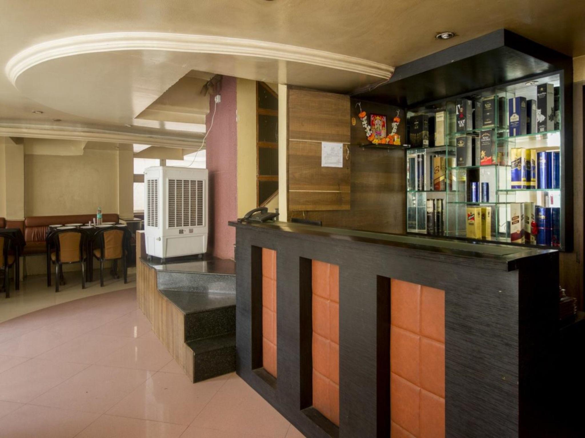Oyo 17243 Hotel Celebration Inn 29/29