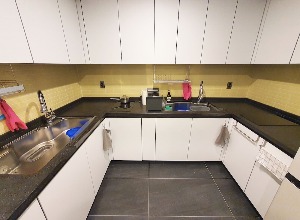 Yolo Guesthouse - Hostel 48/50