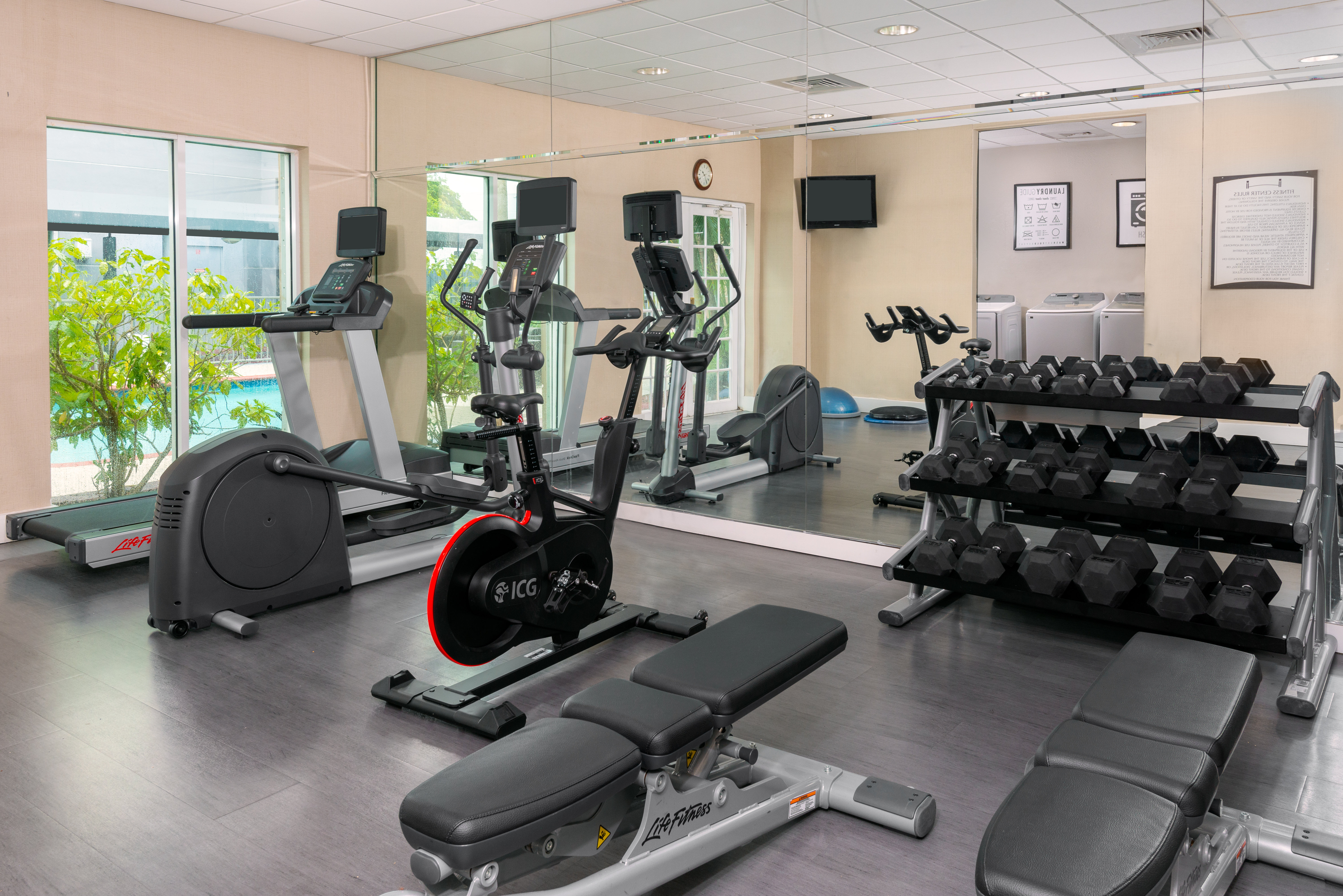 Staybridge Suites Miami Doral Area 26/55