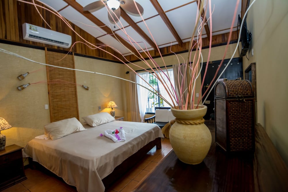 Pacific Paradise Resort 35/62