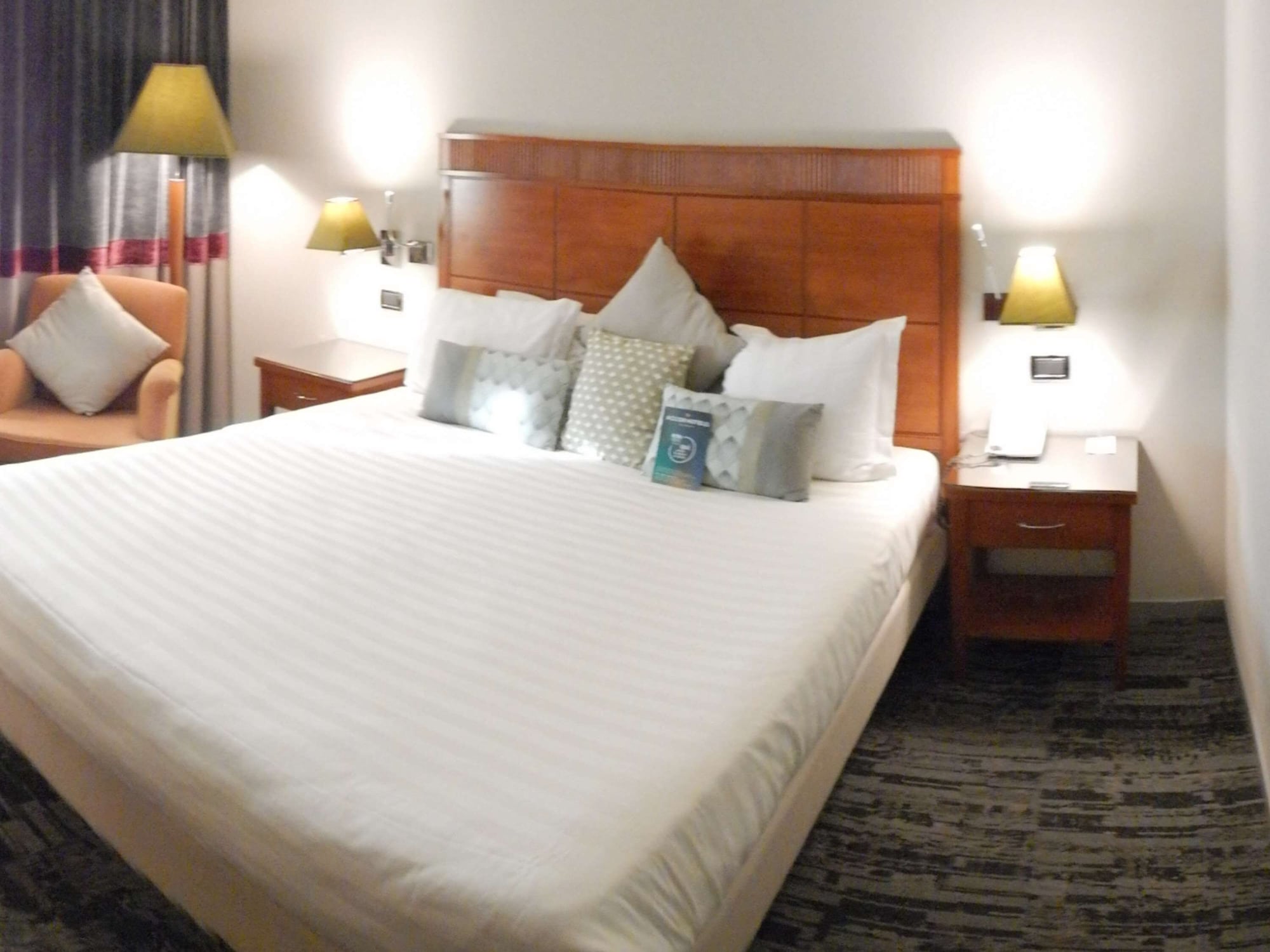 غرفة سوبيريور بسرير مزدوج، Mercure Rome Leonardo Da Vinci Airport 2/10