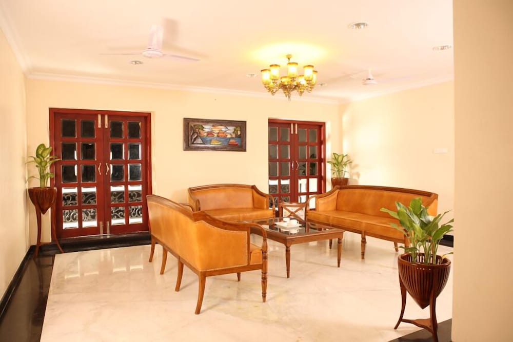 MEENAKSHI'S SUNSHINE HOTEL 27/29