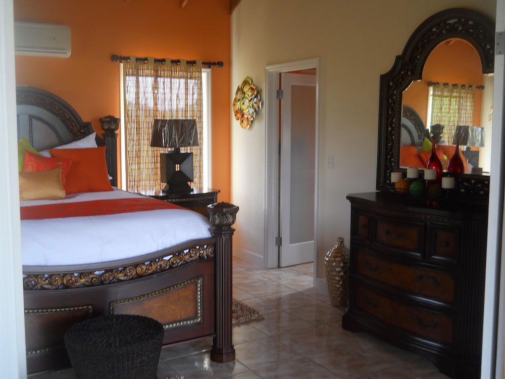 Harbor Breeze Villas 13/64