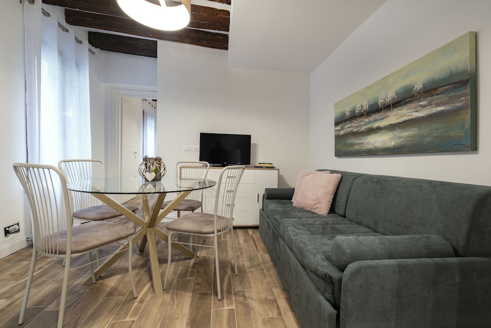 Suite 1421 Terrace 14/22