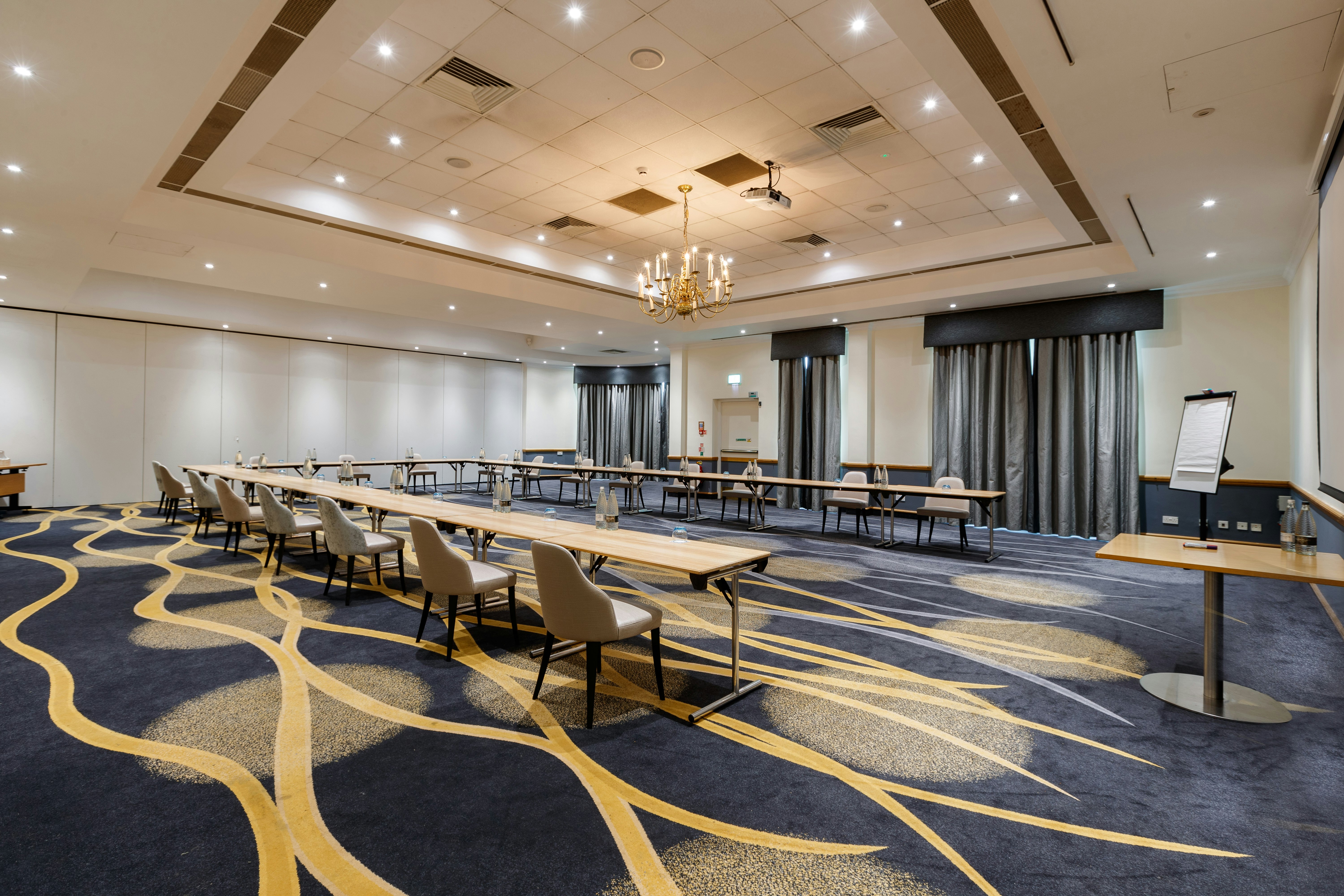 Hilton Northampton 41/44