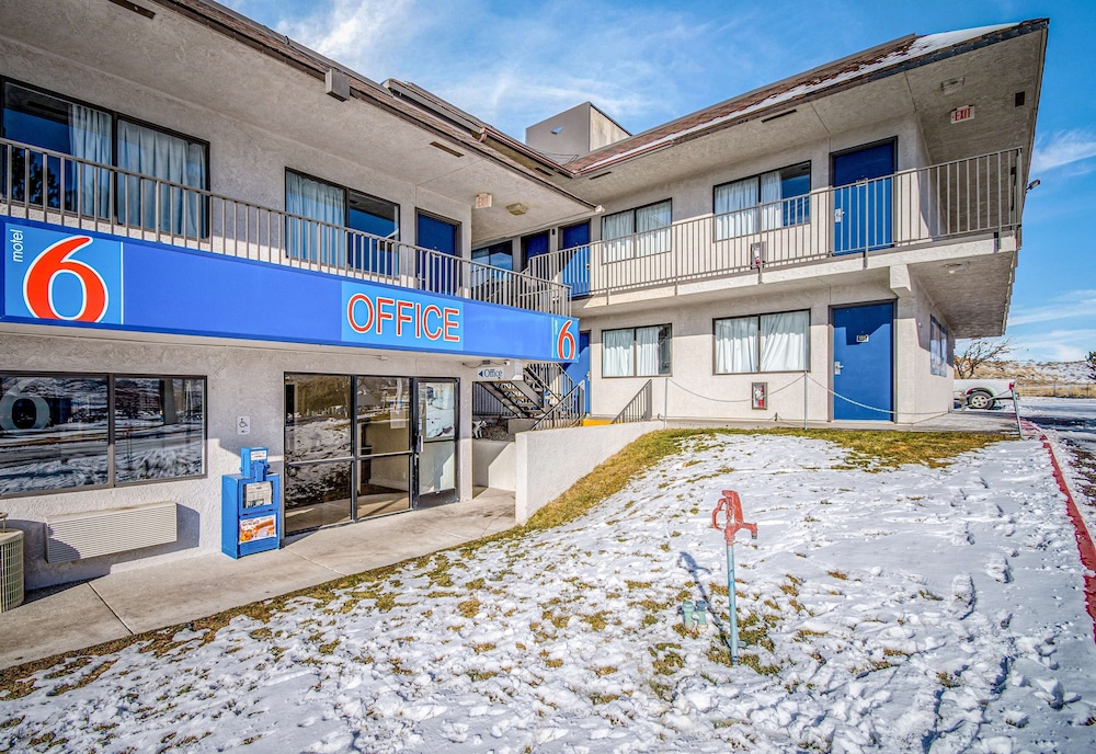 Motel6 Elko, NV 6/50