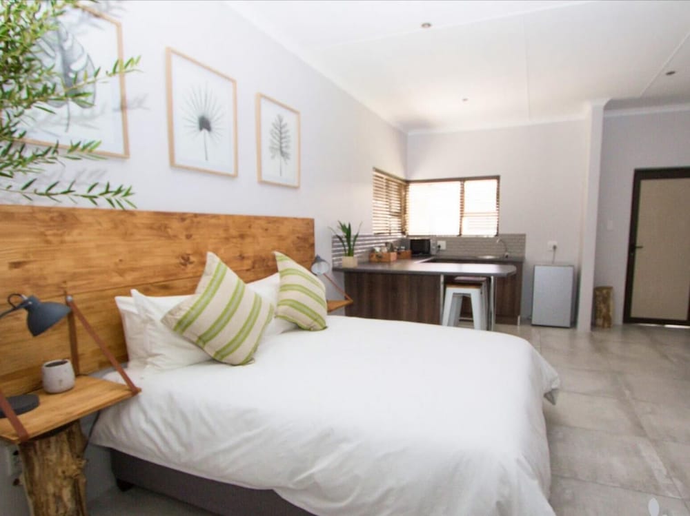 The Maxton Boutique Hotel 7/45