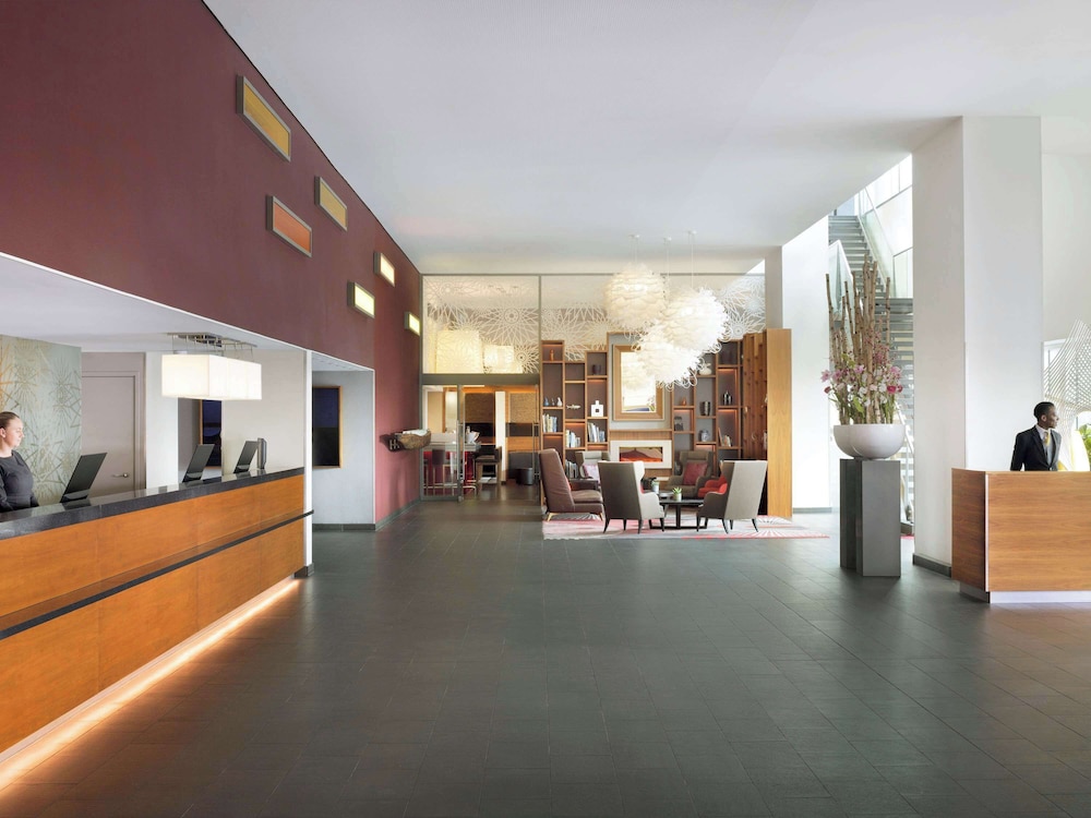 Movenpick Amsterdam City Centre 9/75