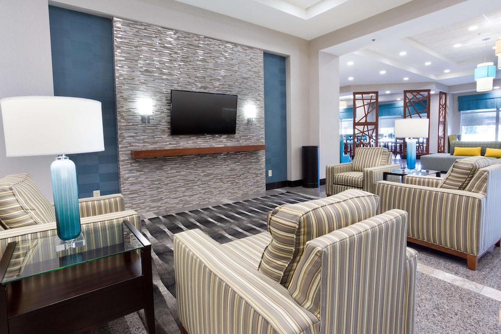 Drury Inn and Suites Burlington 38/44