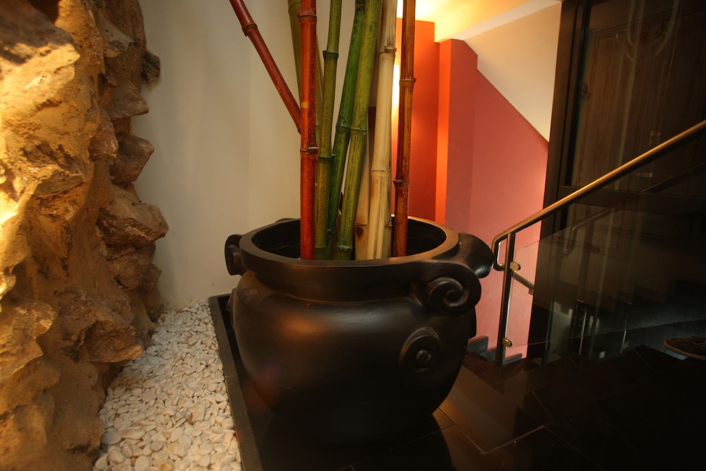 Hotel Castilla 26/38