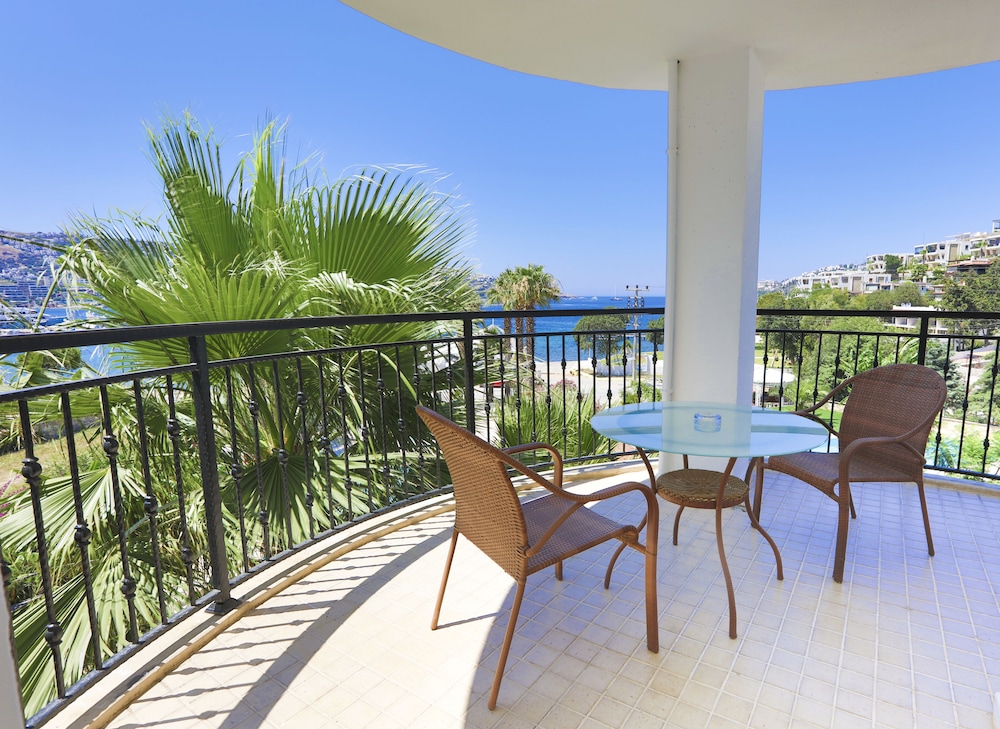 Vita Bella Resort Spa 55/63