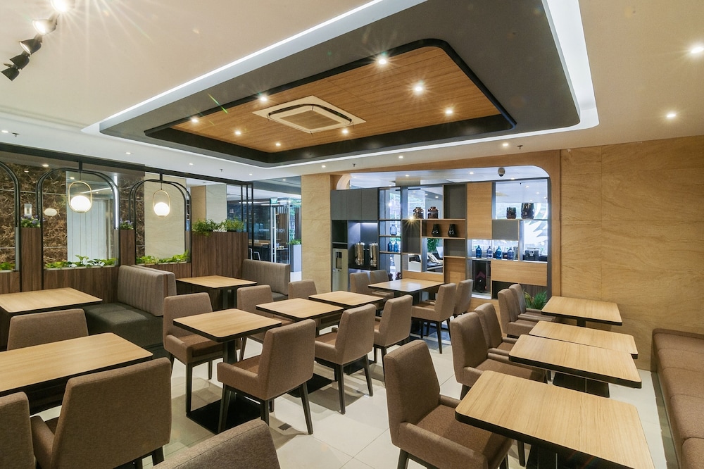 FOX Lite Hotel Grogol Jakarta 17/19