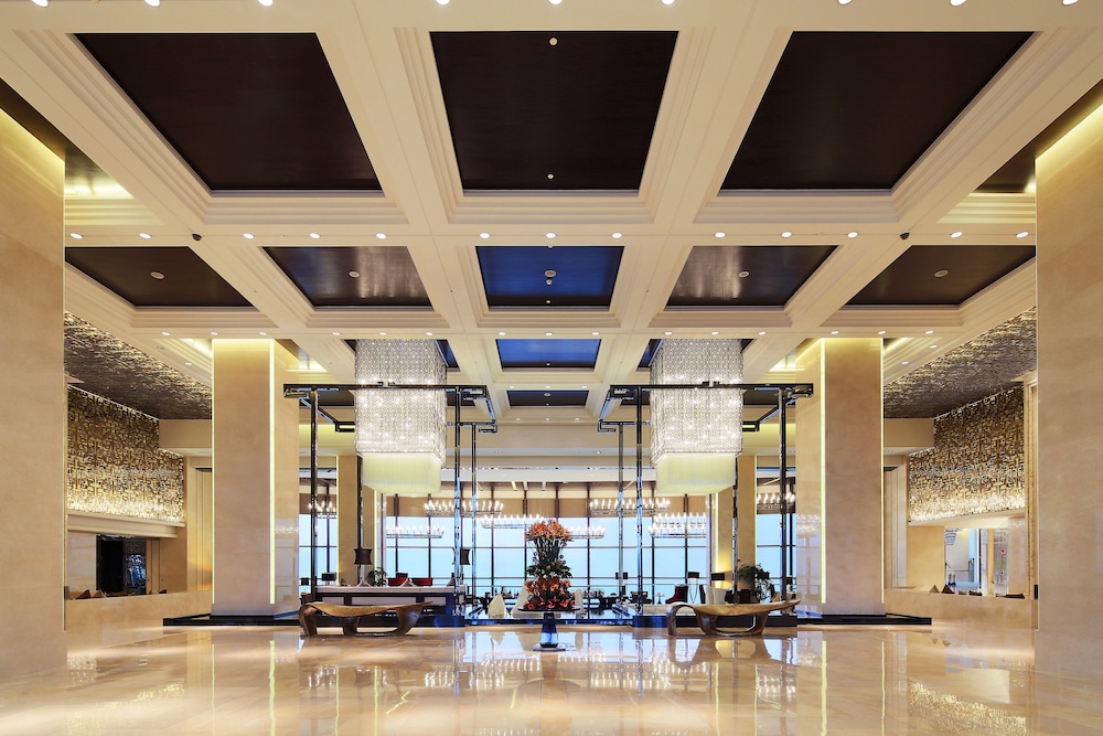 Crowne Plaza CHENGDU WEST 50/81