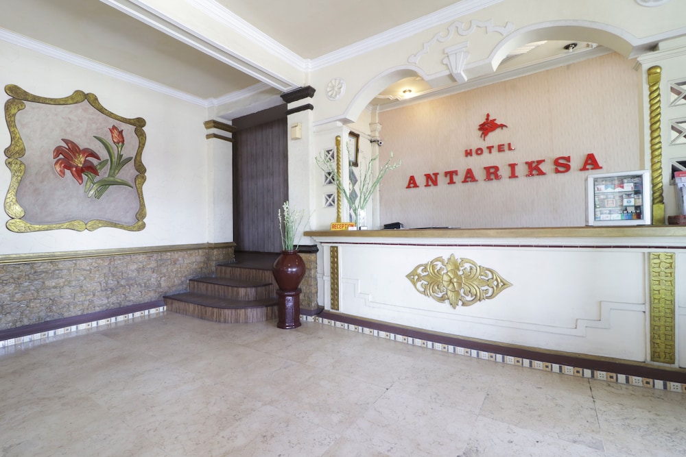 Hotel Antariksa 8/28