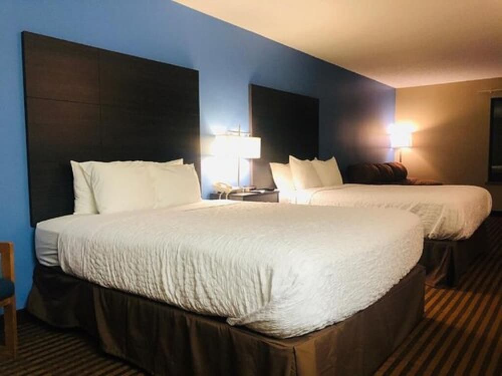 AmericInn by Wyndham Columbus Wisconsin 20/38