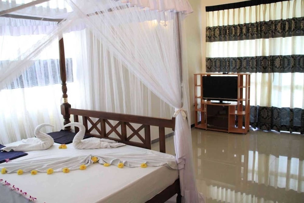 Coral Palm Villa And Apartment 14/50