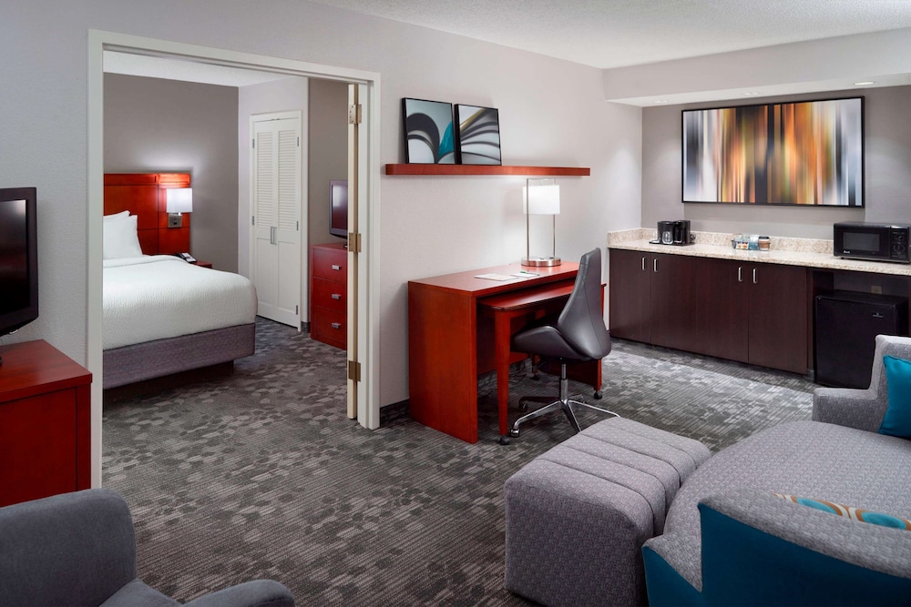 Sonesta Select Atlanta Airport North 19/30