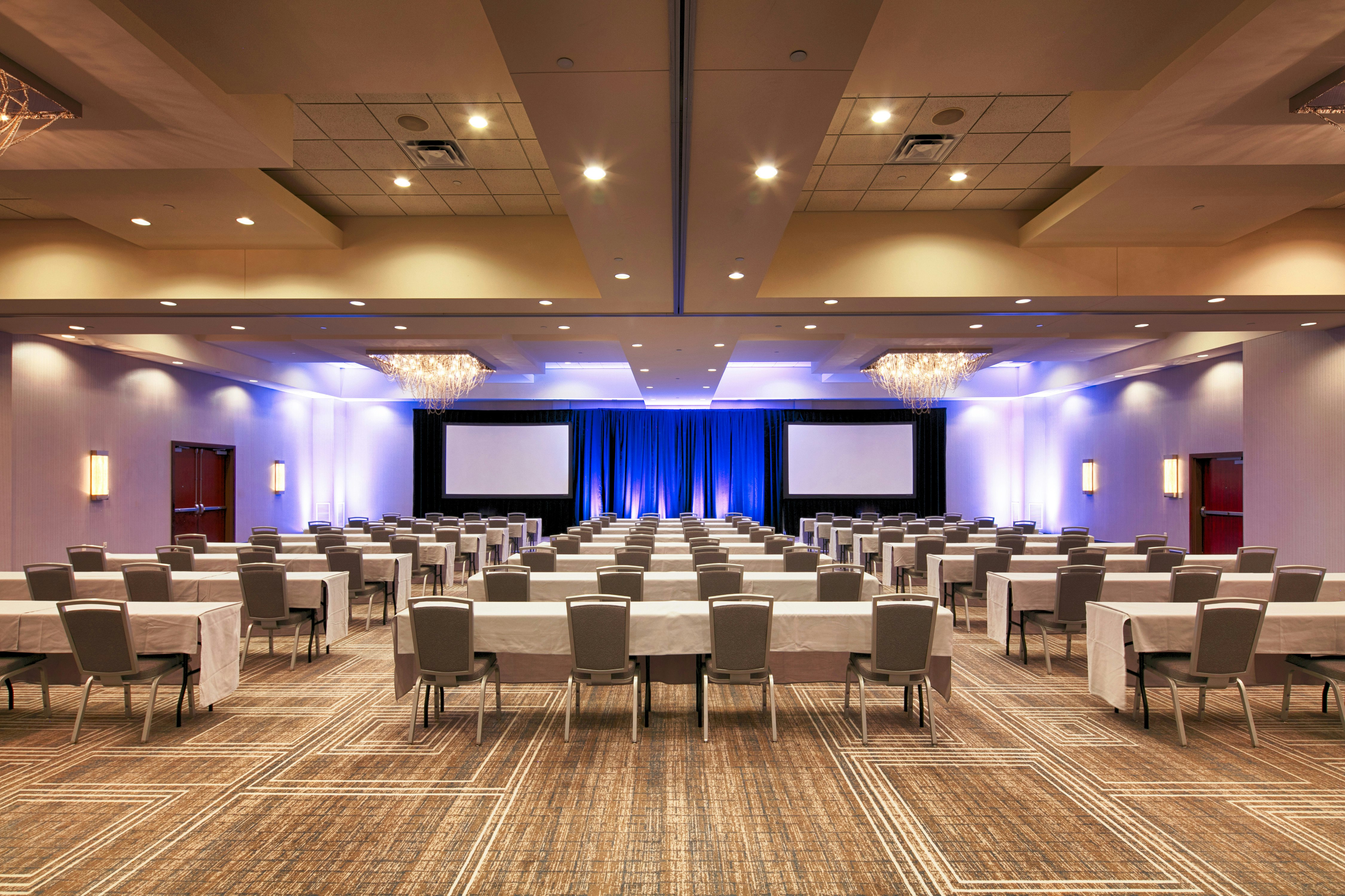 Hilton Minneapolis Bloomington 54/70