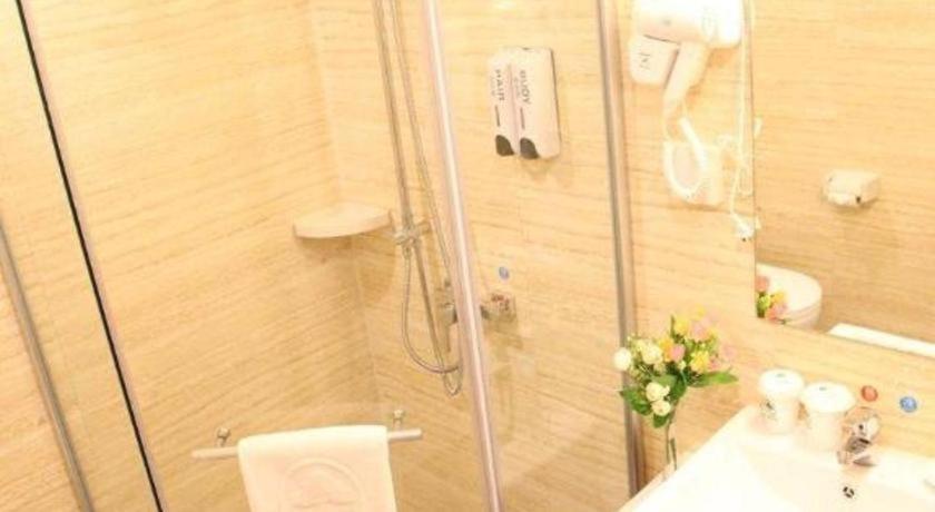 GreenTree Inn Yixing Ding Shu JieFang East Road Express Hotel 23/27
