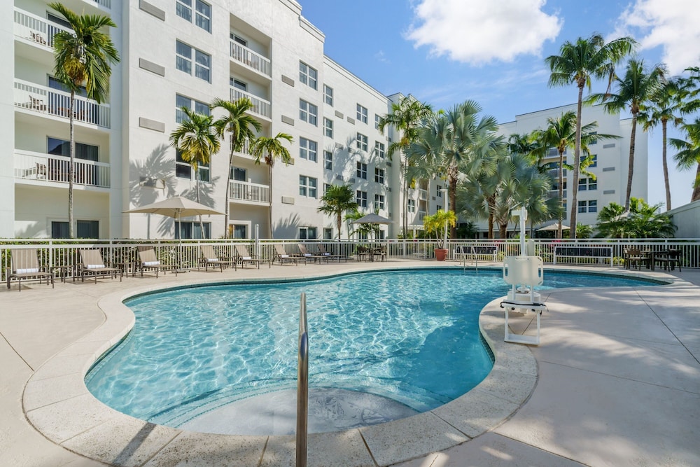 Courtyard By Marriott Miami Aventura Mall 46/50