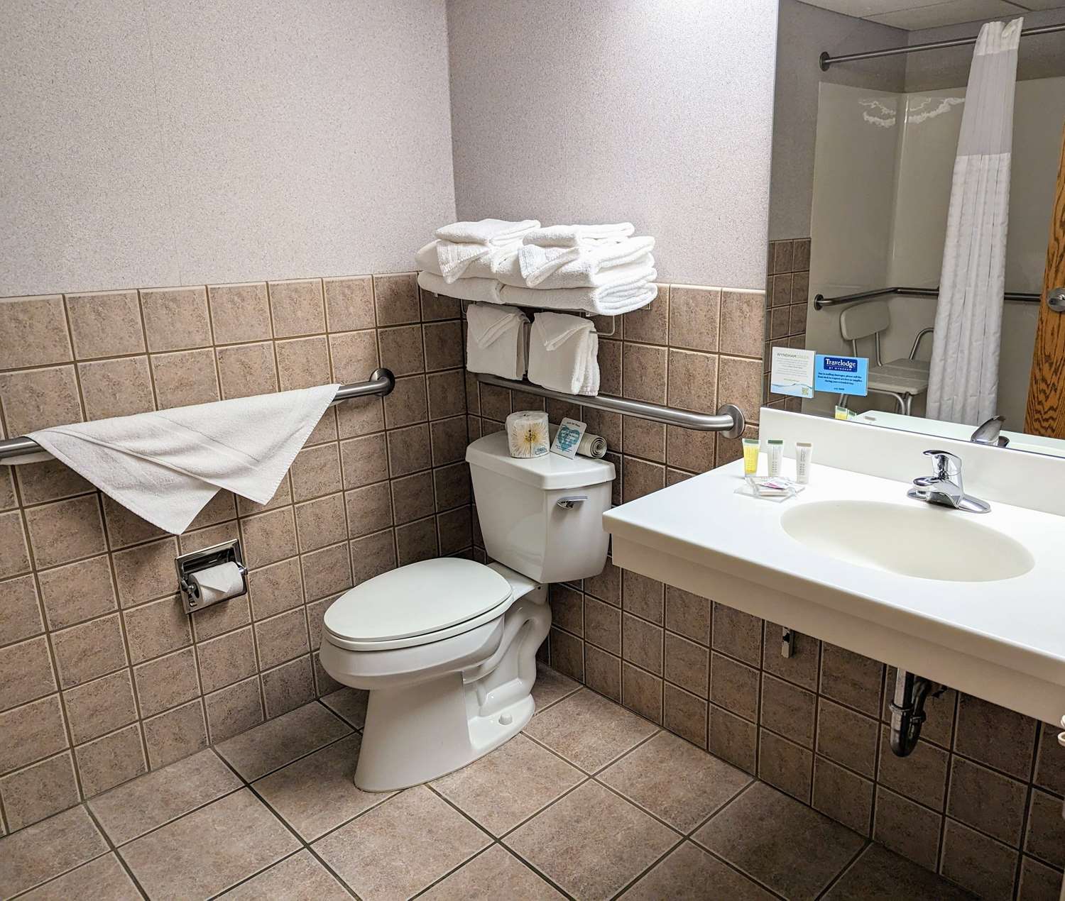 Travelodge Inn Suites Deadwood 64/73