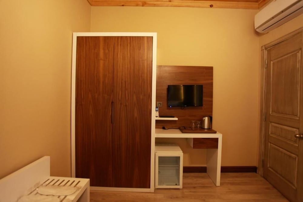 Bacchus Pension 21/49