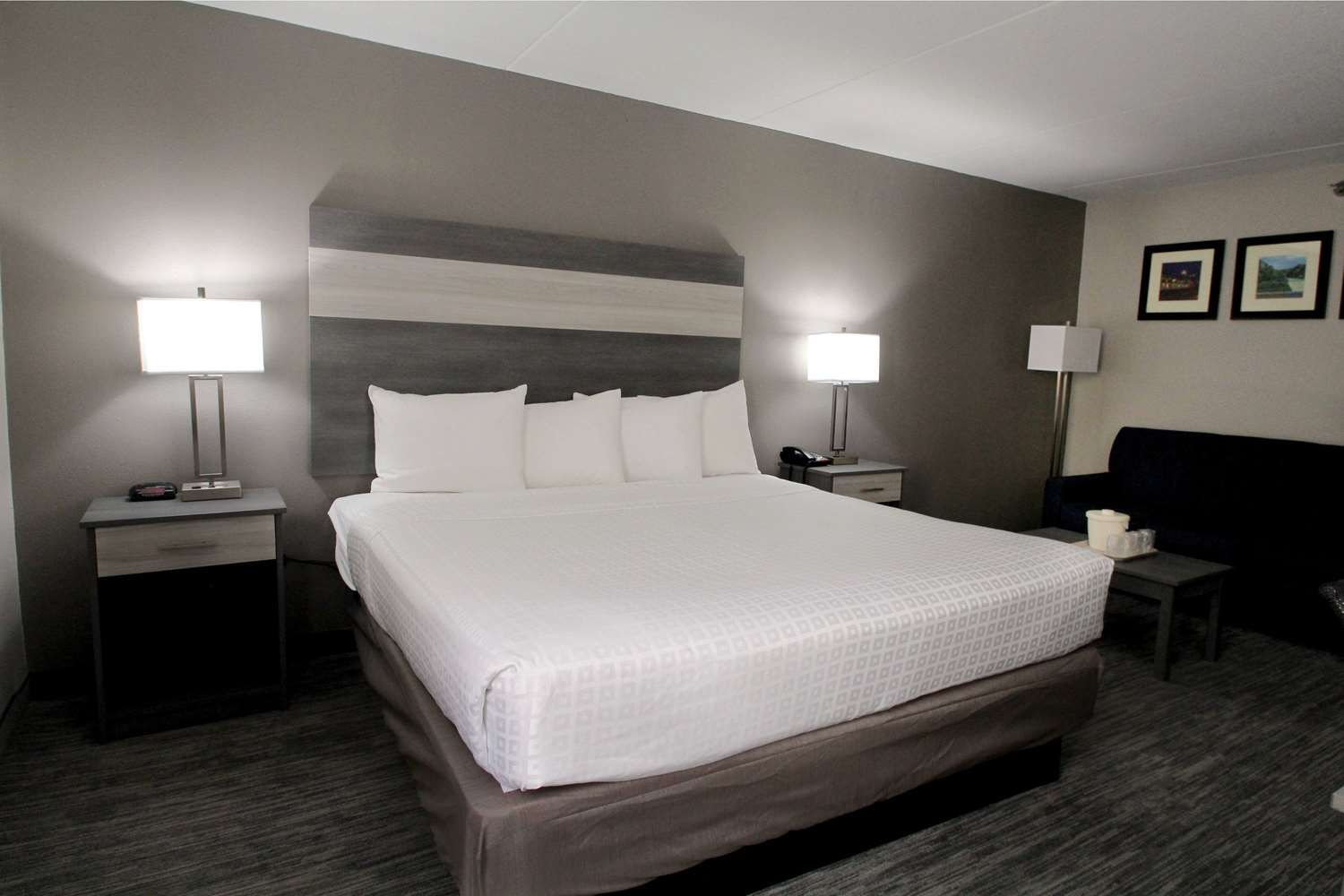 Baymont Inn & Suites by Wyndham Lafayette / Purdue Area 8/33
