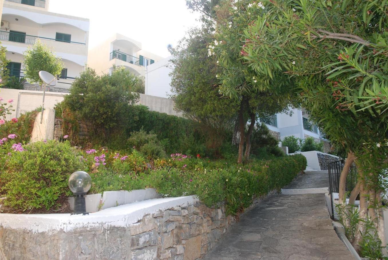 Anthemis Hotel Apartments 70/80