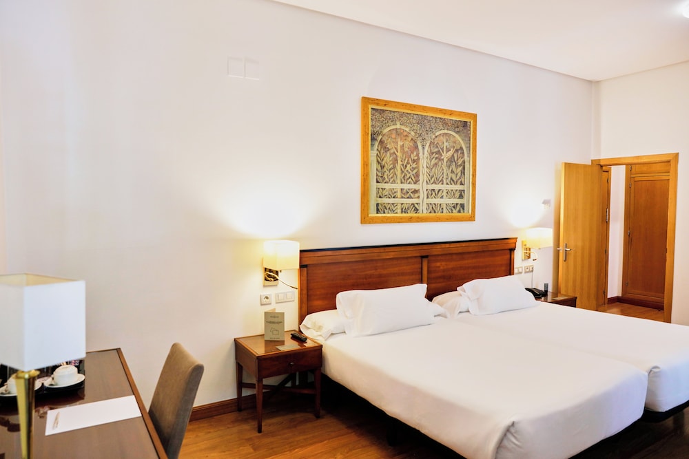 غرفة بريميوم، Becquer Hotel 8/10