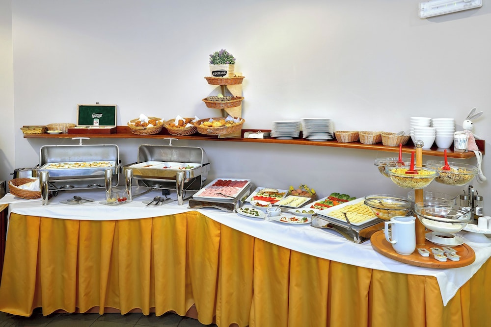 Melantrich Sivek Hotels 10/46