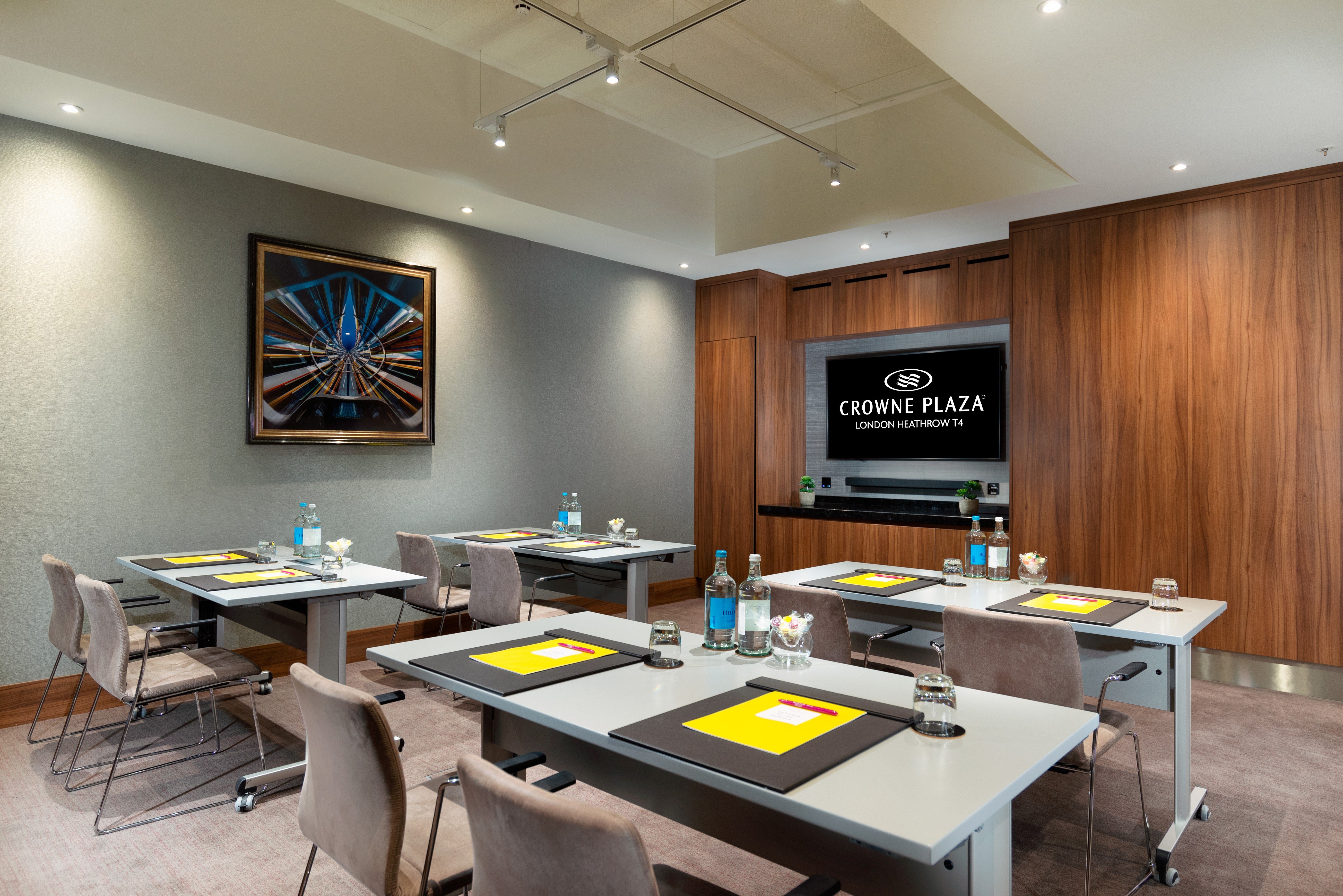 CROWNE PLAZA LONDON HEATHROW T4 61/65