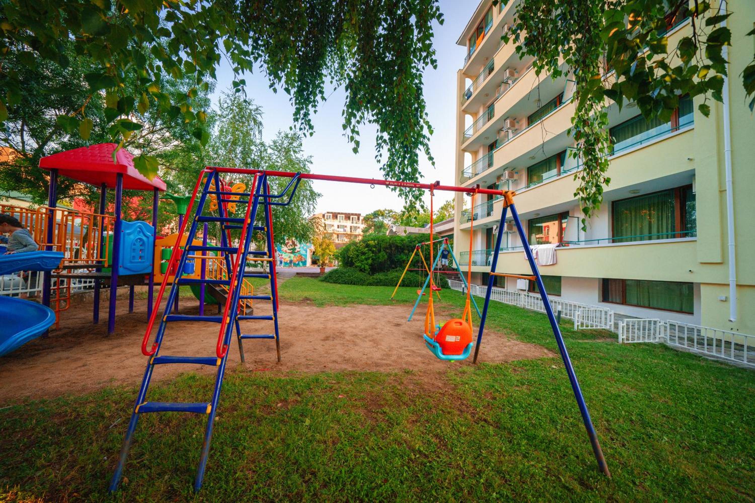 Perla Plaza 38/50