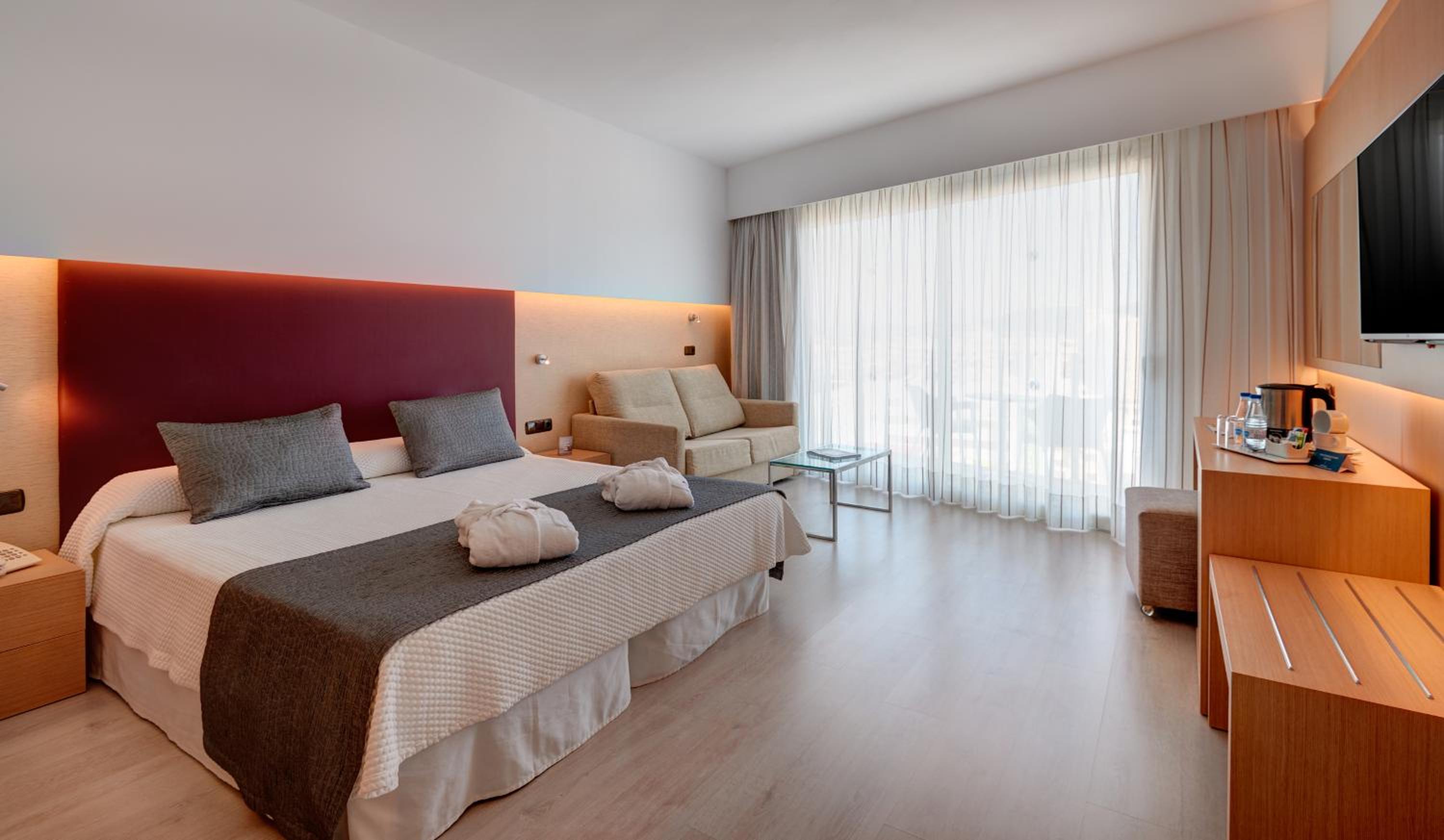 Junior Suite, Side Sea View