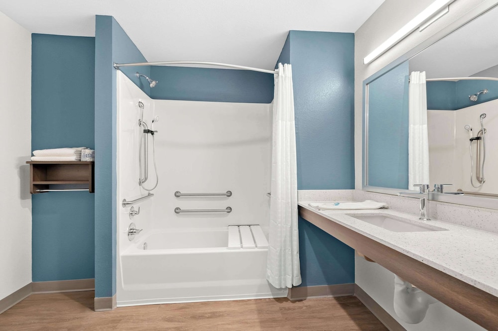 WoodSpring Suites Indio - Coachella Valley 23/24