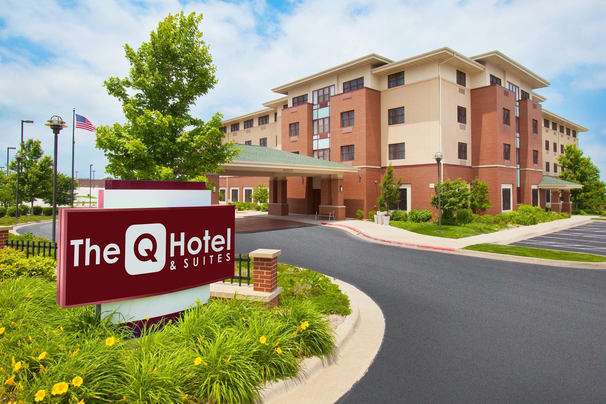 Country Inn & Suites by Radisson, Springfield Downtown 2/14