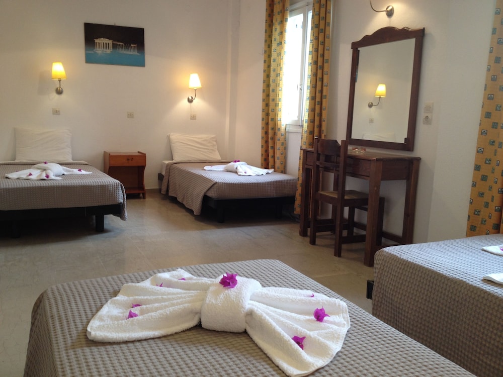 Nostos Hotel 12/50