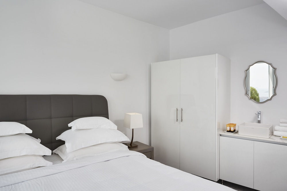 Canaves Elefas Villas 12/53