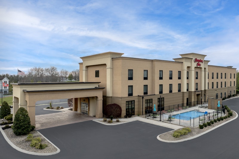 Hampton Inn Crossville 4/47