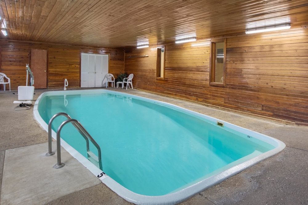 Days Inn by Wyndham Salina I-70 21/27