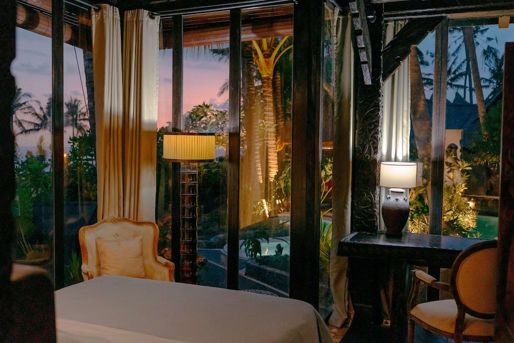 Most Exotic Beachfront Villa Keong 57/67