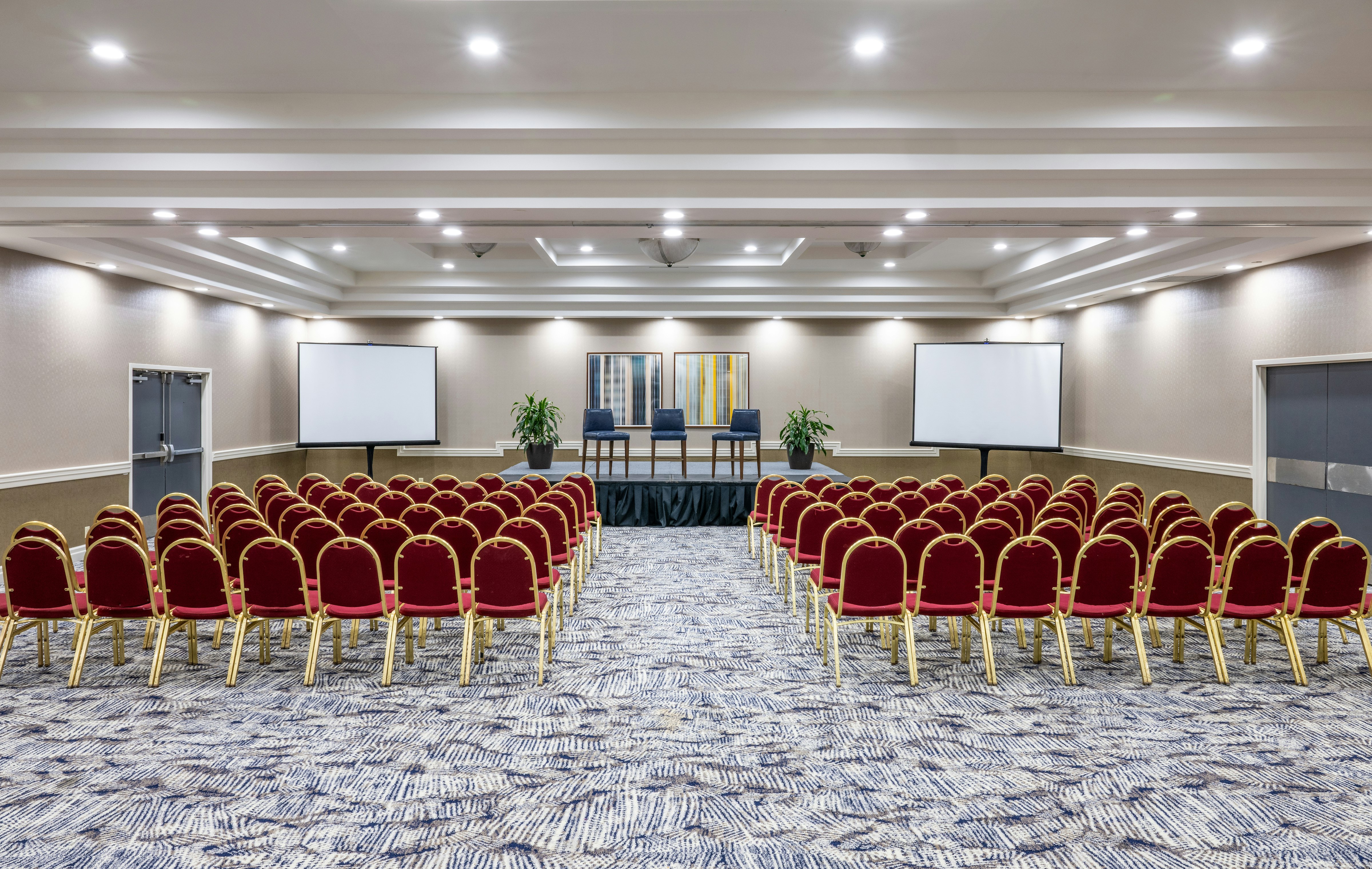 DoubleTree by Hilton Hotel Newark Airport 60/68