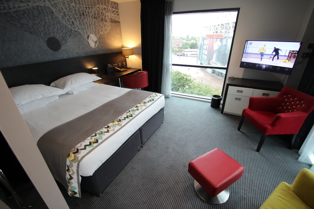 DELUXE, KING BED, WITH VIEW