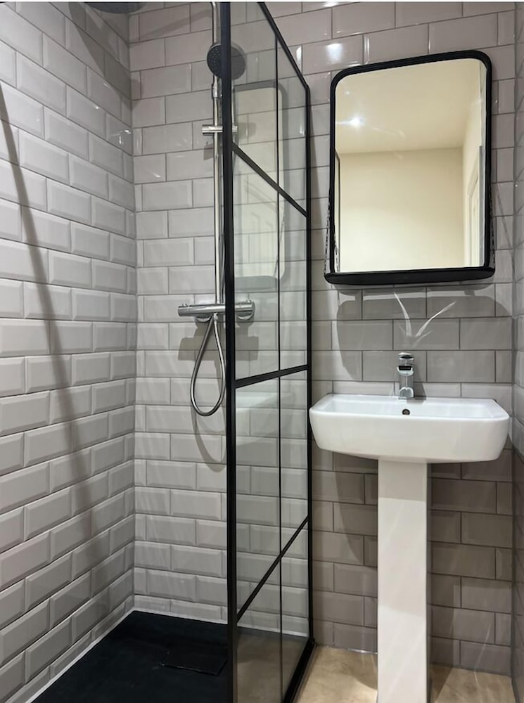 Colchester Boutique Hotel 42/50