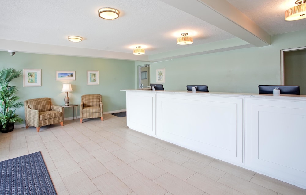 Beachside Resort 6/62