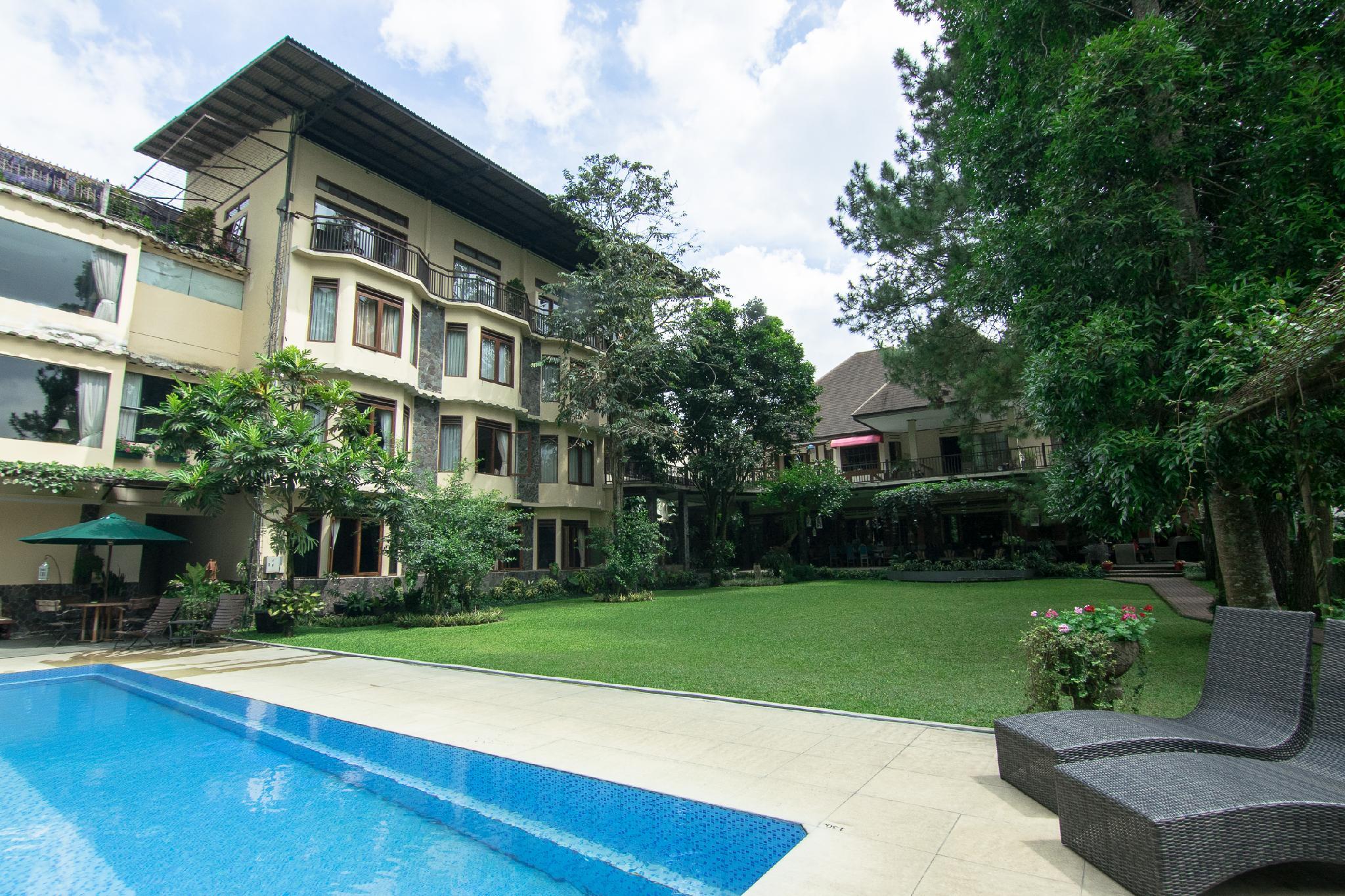 Sandalwood Boutique Hotel 20/21