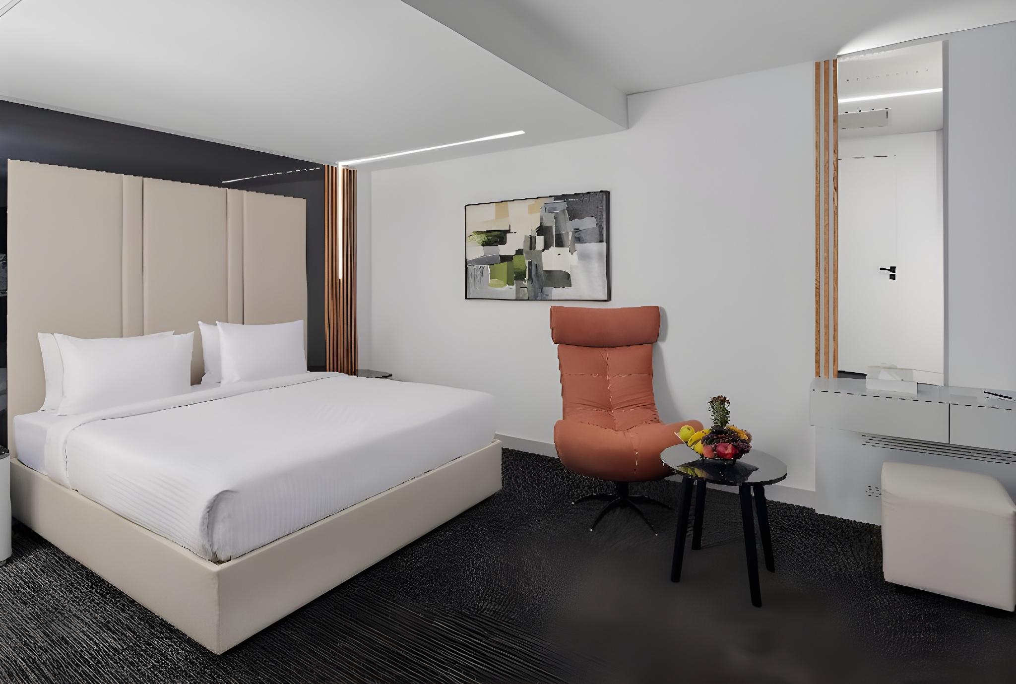 Smart, Deluxe, Double Bed, City View