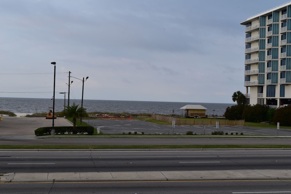 Star Inn Biloxi 9/37
