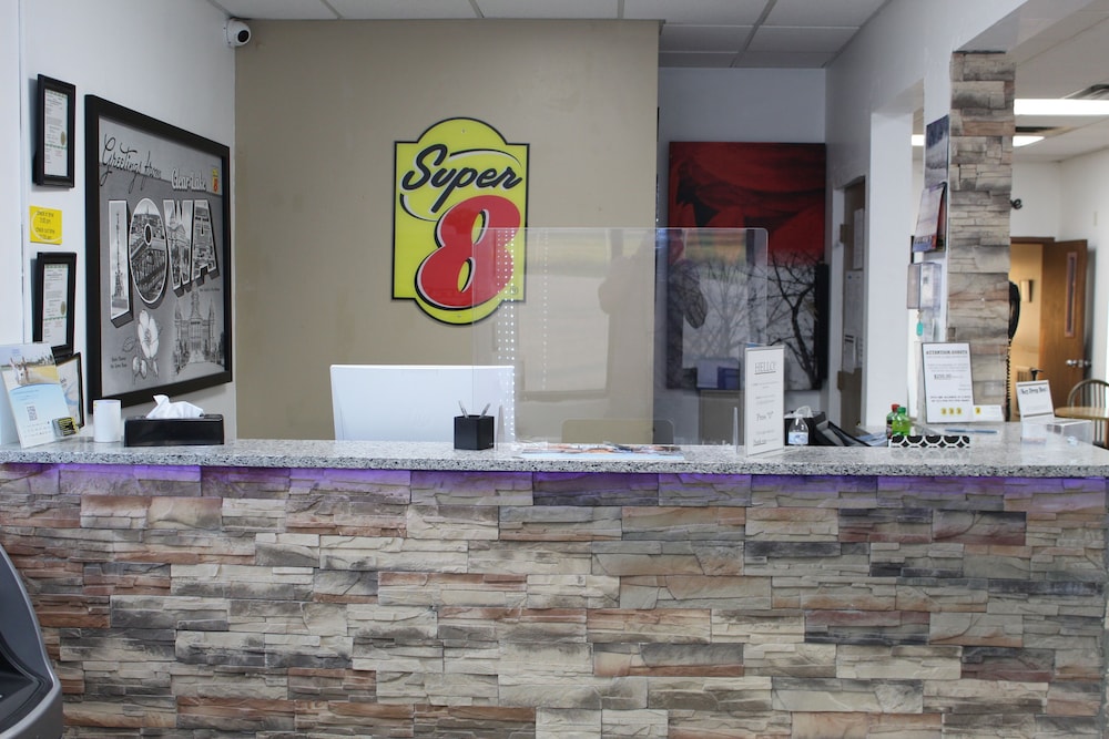 Super 8 by Wyndham Clear Lake 9/58